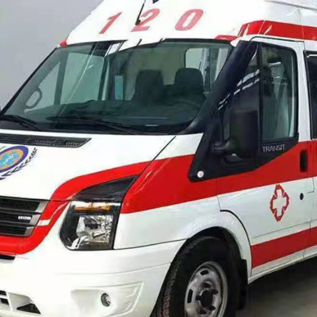 西宁非急救护送病人转院租赁救护车的优缺点对比